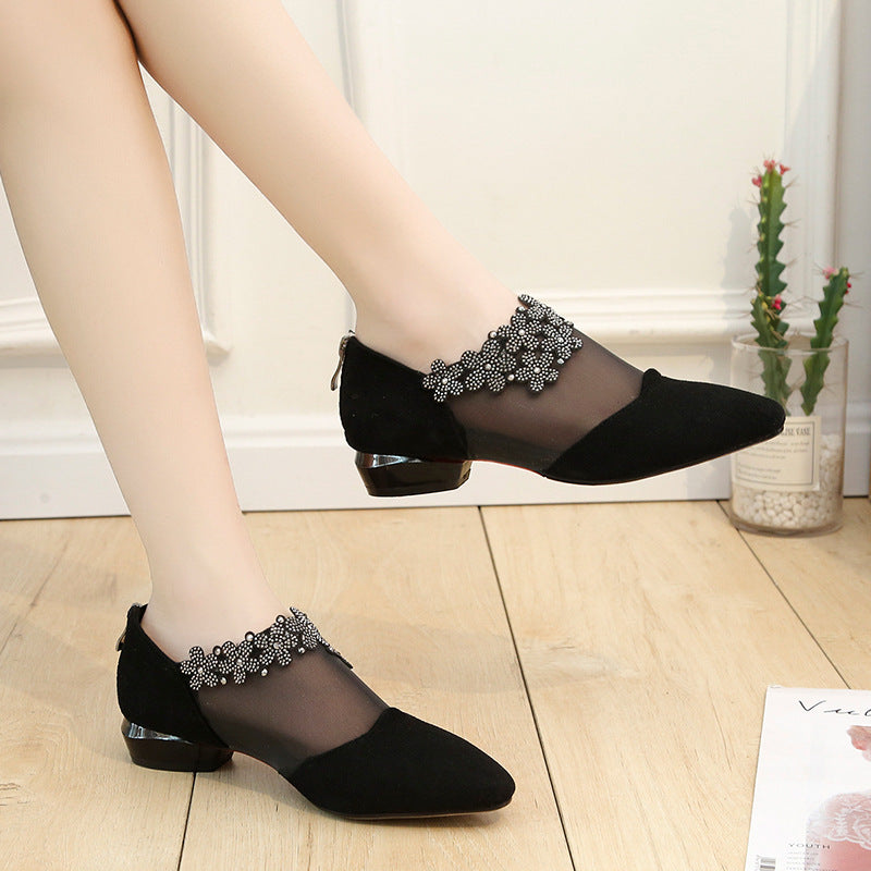 Sandals for Women 2021 Fashion Rhinestone Sandals Women Flowers Low Heel Sandals Women Mesh Plus Size Sandals Sandalias de diamantes para Mujer 2021